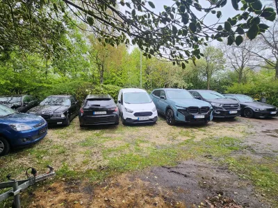 Flughafen-Parkplatz von Park & Travel (Valet-Service) | Freifläche