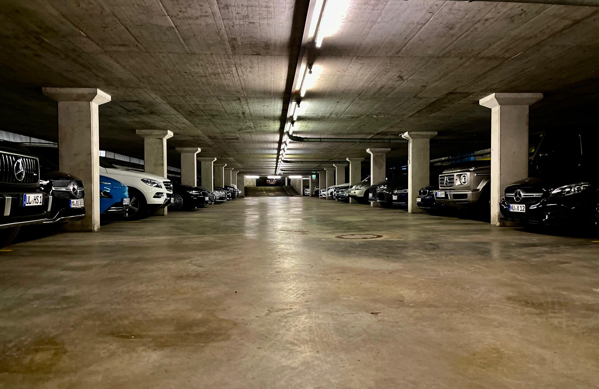 P10 Tiefgarage (Shuttle-Service) | Stuttgart Flughafen Parker Parkplatz